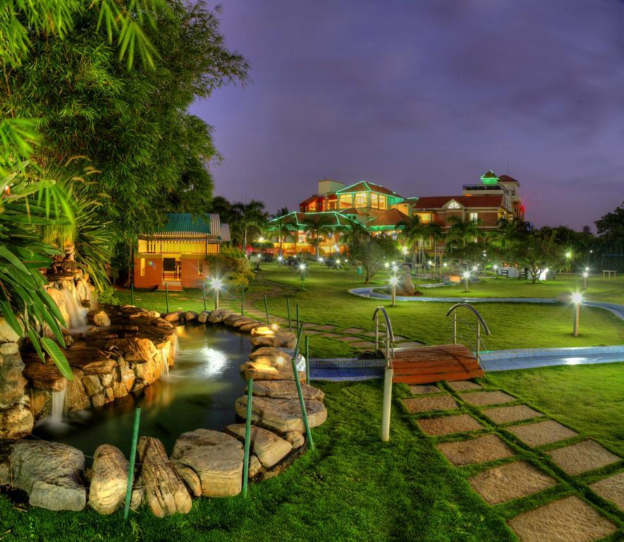Hotel Le Ruchi The Prince Mysore Exterior photo