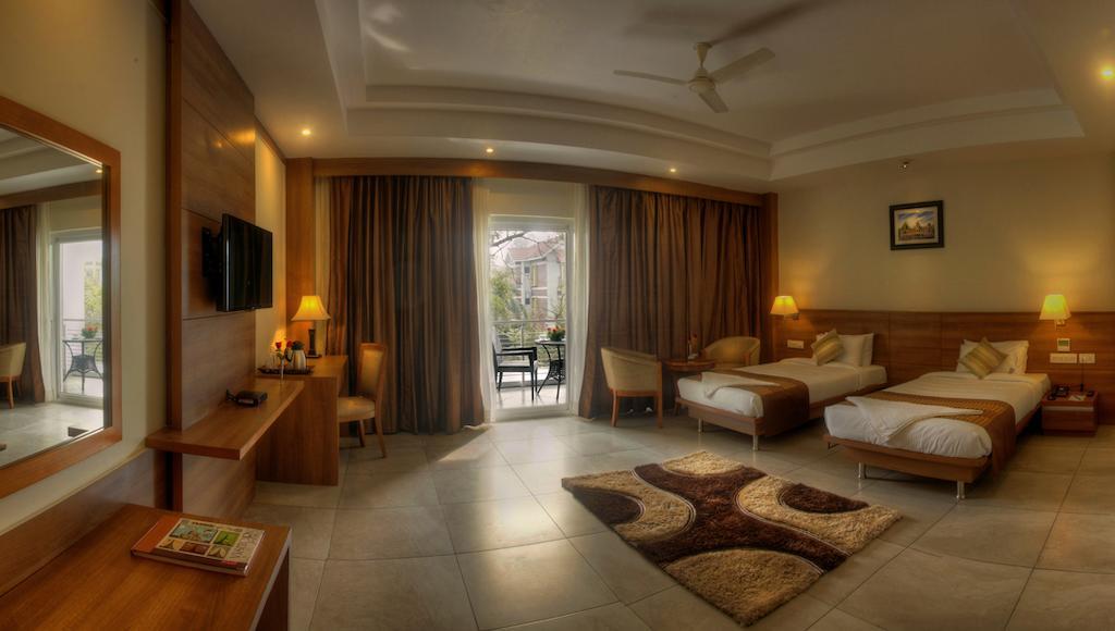 Hotel Le Ruchi The Prince Mysore Exterior photo